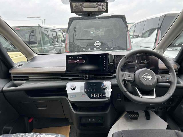NISSAN SERENA E-POWER HIGHWAY STAR V