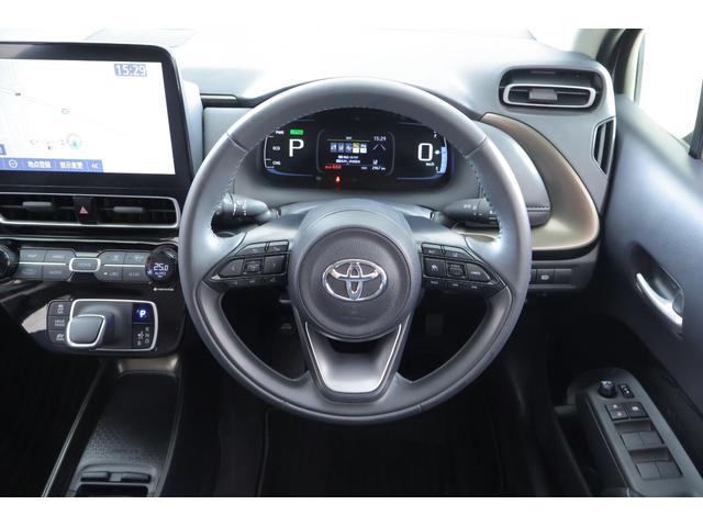 TOYOTA AQUA Z