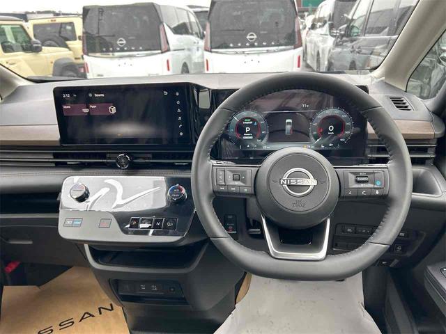 NISSAN SERENA E-POWER HIGHWAY STAR V
