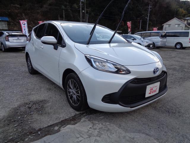 TOYOTA AQUA X