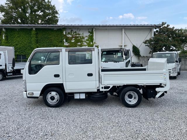 ISUZU ELF TRUCK DOUBLE CAB FLATLOW