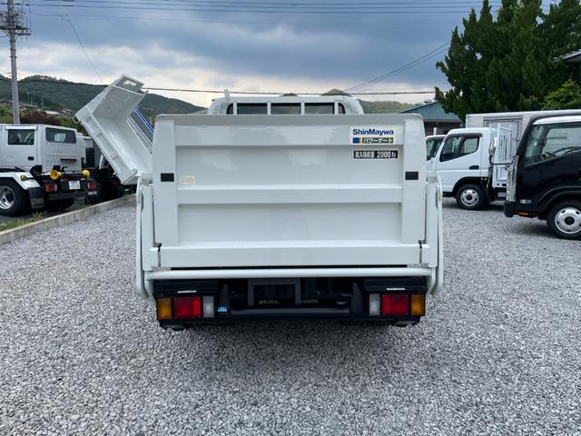 ISUZU ELF TRUCK DOUBLE CAB FLATLOW