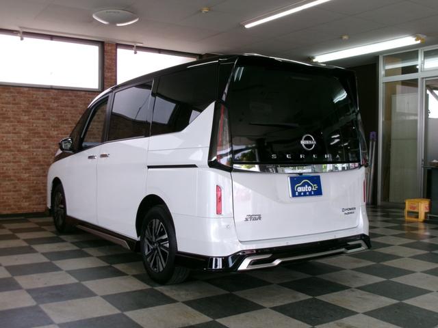 NISSAN SERENA E-4ORCE HIGHWAY STAR V