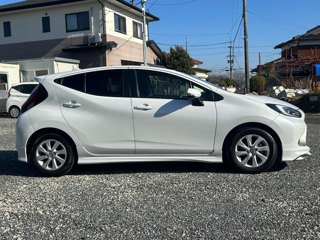 TOYOTA AQUA Z