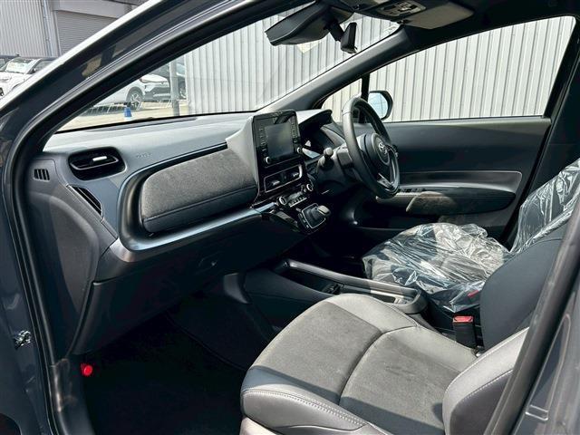 TOYOTA AQUA GR SPORT