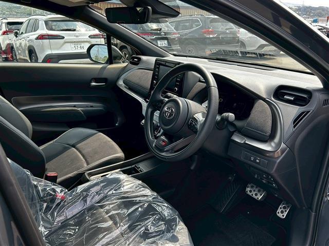 TOYOTA AQUA GR SPORT
