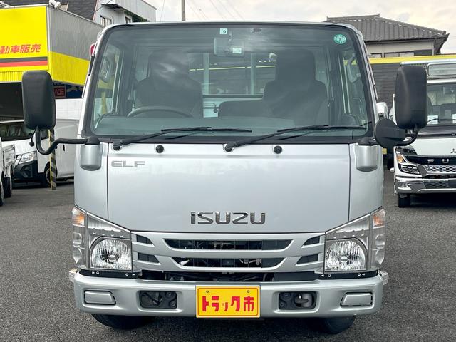 ISUZU ELF TRUCK FULL FLATLOW