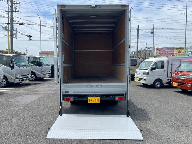 ISUZU ELF TRUCK