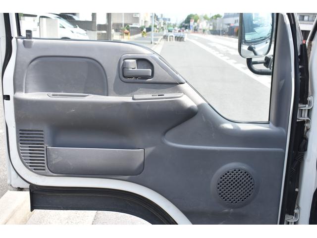 ISUZU ELF TRUCK FULL FLATLOW