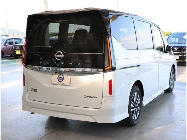 NISSAN SERENA E-POWER HIGHWAY STAR V