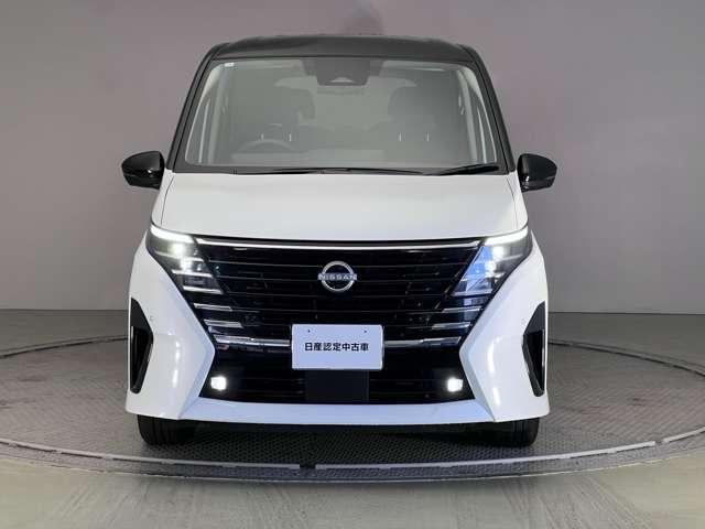 NISSAN SERENA E-4ORCE HIGHWAY STAR V