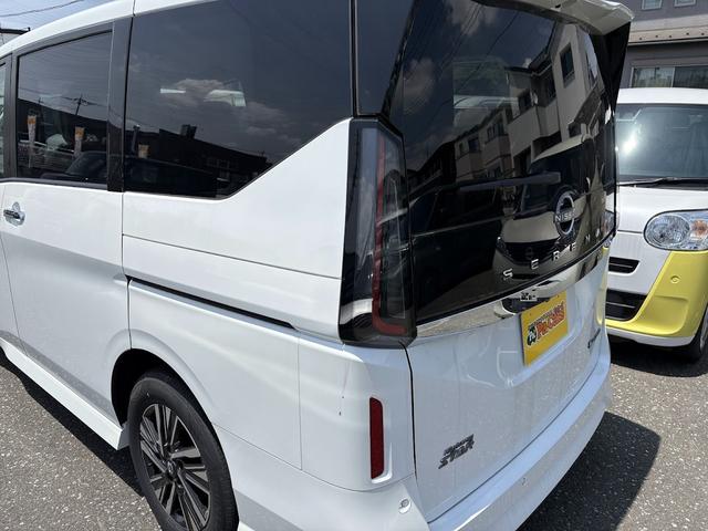 NISSAN SERENA E-POWER HIGHWAY STAR V