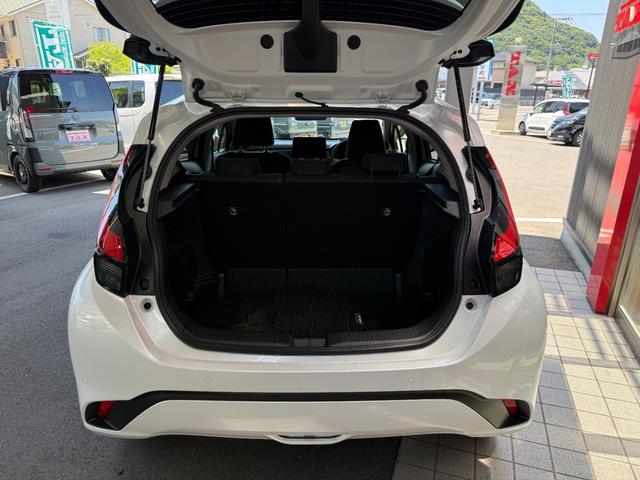 TOYOTA AQUA Z