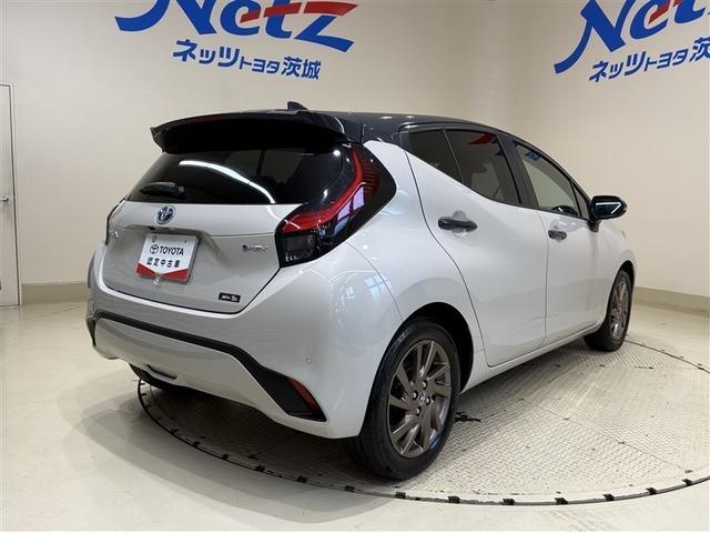 TOYOTA AQUA Z RAFFINE