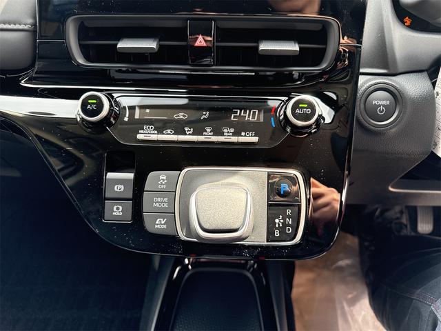 TOYOTA AQUA Z