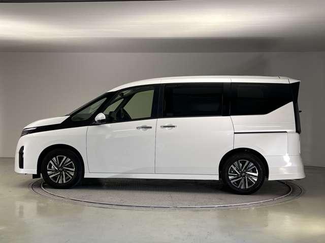 NISSAN SERENA E-POWER HIGHWAY STAR V