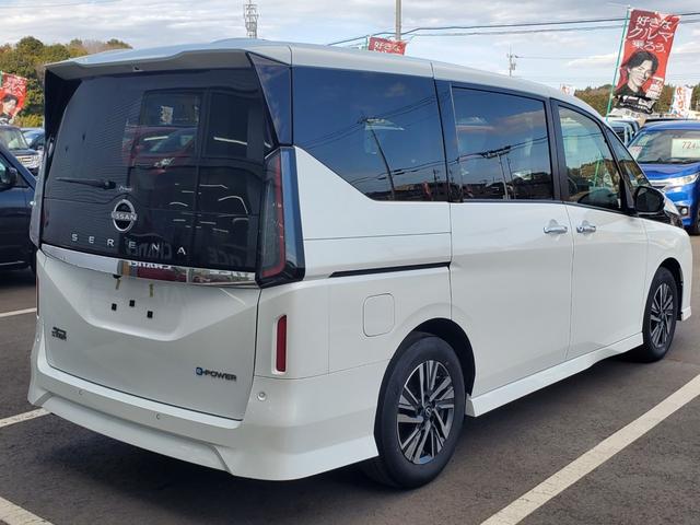 NISSAN SERENA E-POWER HIGHWAY STAR V