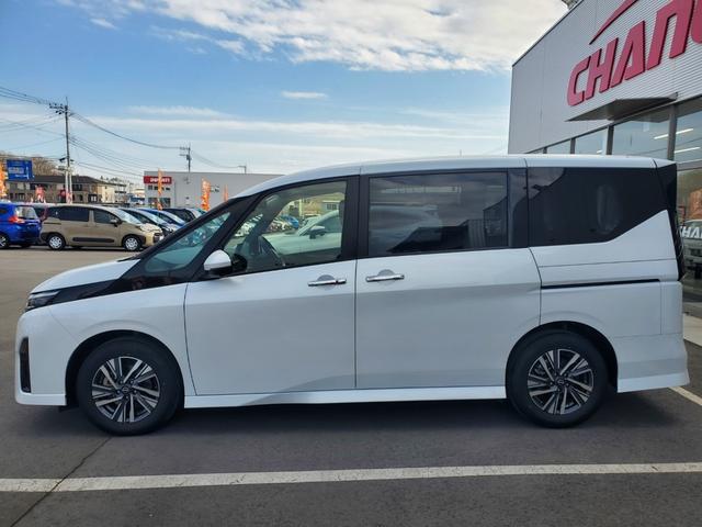 NISSAN SERENA E-POWER HIGHWAY STAR V