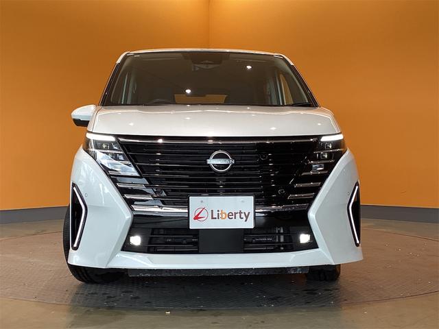 NISSAN SERENA E-POWER HIGHWAY STAR V