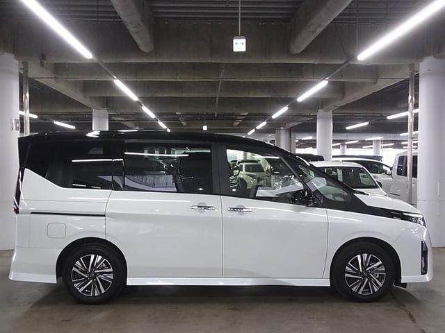NISSAN SERENA E-POWER HIGHWAY STAR V