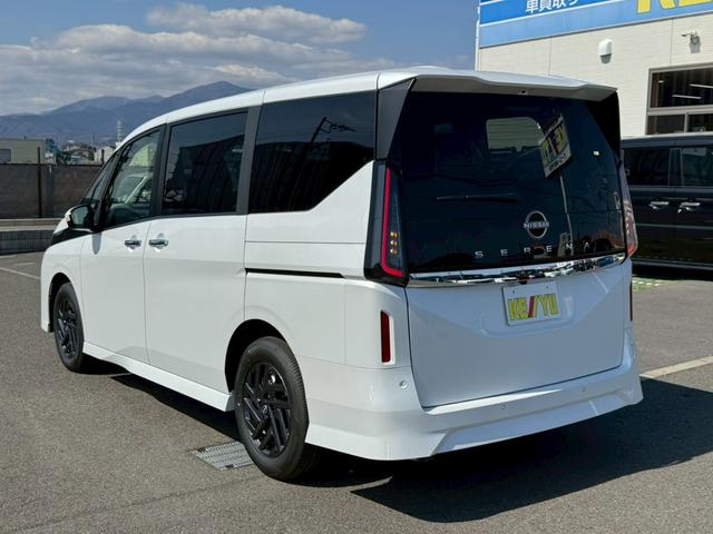 NISSAN SERENA HIGHWAY STAR V
