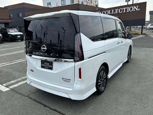 NISSAN SERENA E-4ORCE HIGHWAY STAR V