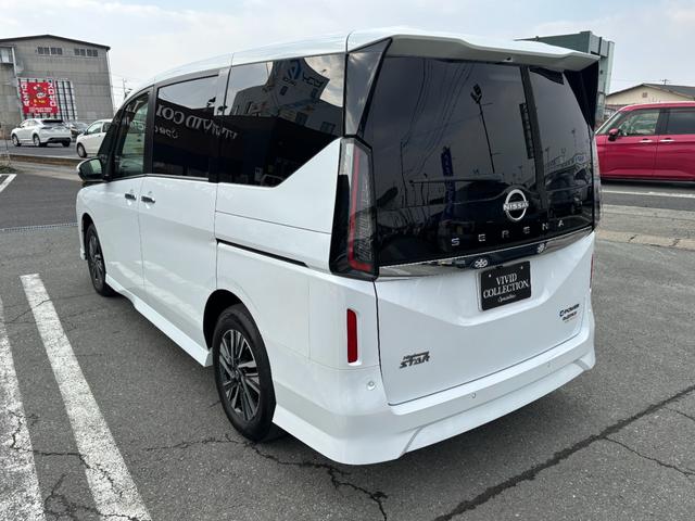 NISSAN SERENA E-4ORCE HIGHWAY STAR V