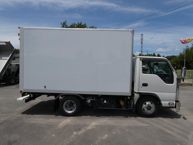 ISUZU ELF TRUCK