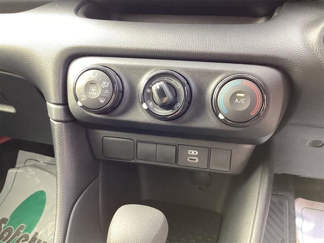 TOYOTA YARIS X
