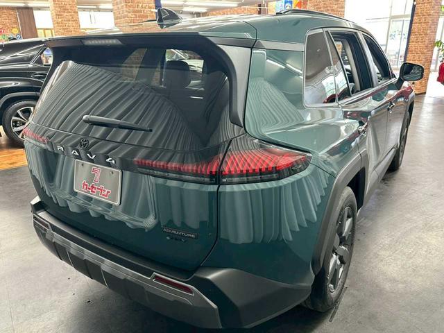 TOYOTA RAV4 ADVENTURE
