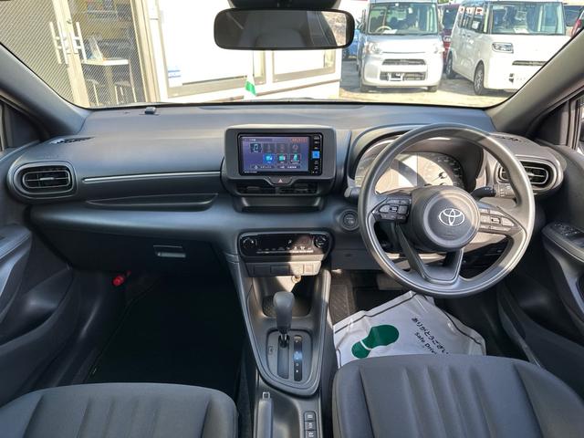 TOYOTA YARIS HYBRID X