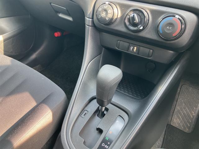 TOYOTA YARIS X