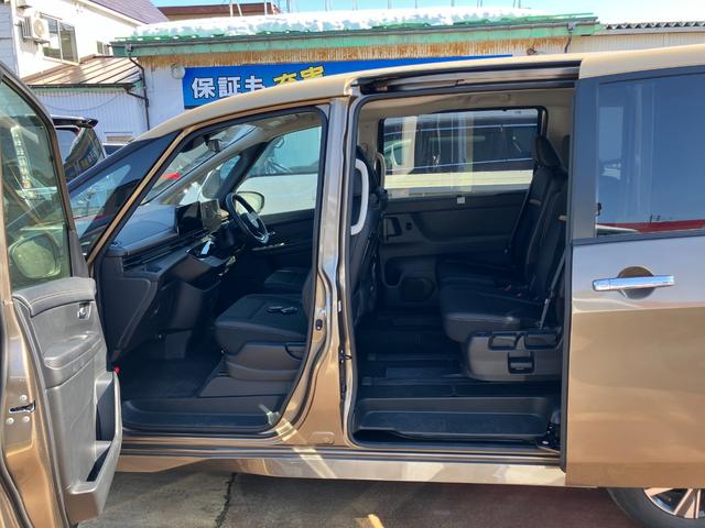 NISSAN SERENA E-4ORCE HIGHWAY STAR V