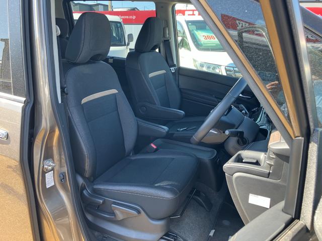 NISSAN SERENA E-4ORCE HIGHWAY STAR V