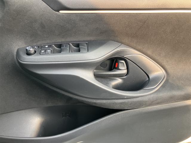TOYOTA YARIS X