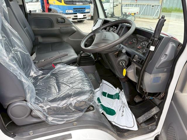 ISUZU ELF TRUCK DUMP