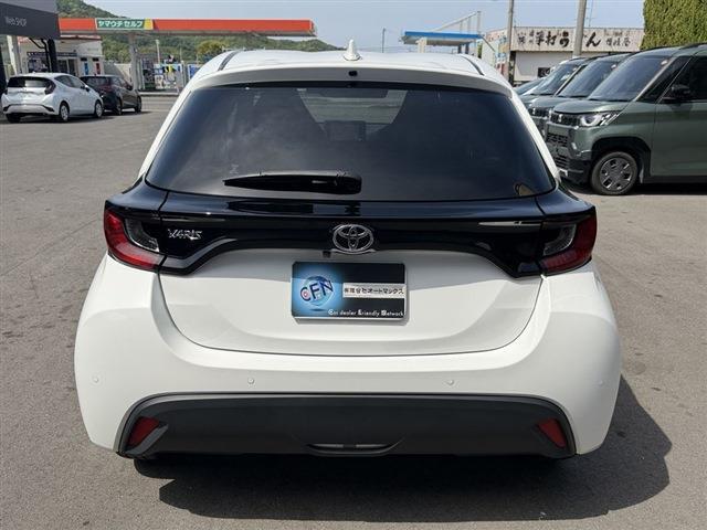 TOYOTA YARIS X