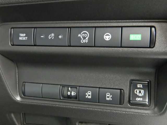 NISSAN SERENA HIGHWAY STAR V