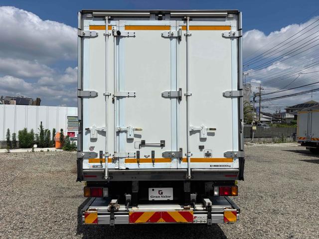 ISUZU ELF TRUCK
