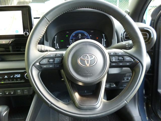 TOYOTA YARIS HYBRID Z