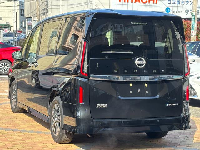 NISSAN SERENA E-POWER HIGHWAY STAR V