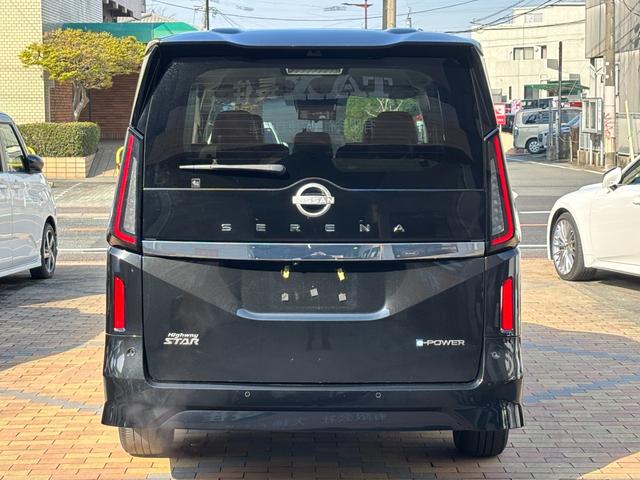 NISSAN SERENA E-POWER HIGHWAY STAR V