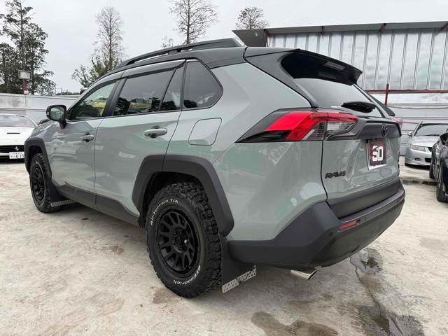 TOYOTA RAV4 HYBRID ADVENTURE OFFROAD PACKAGE II