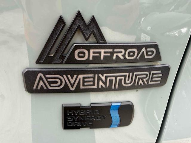 TOYOTA RAV4 HYBRID ADVENTURE OFFROAD PACKAGE II