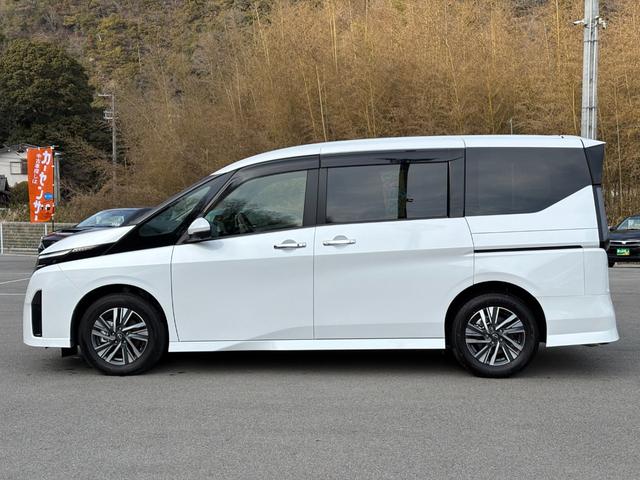 NISSAN SERENA E-POWER HIGHWAY STAR V