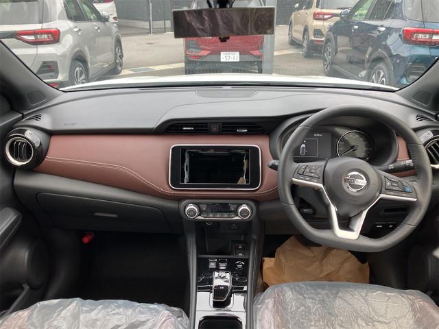 NISSAN KICKS X
