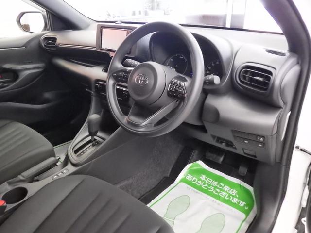 TOYOTA YARIS HYBRID X