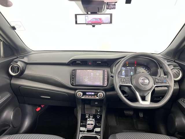 NISSAN KICKS X