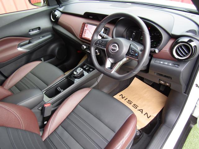 NISSAN KICKS X TWO TONE INTERIOR EDITION