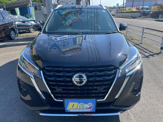 NISSAN KICKS X